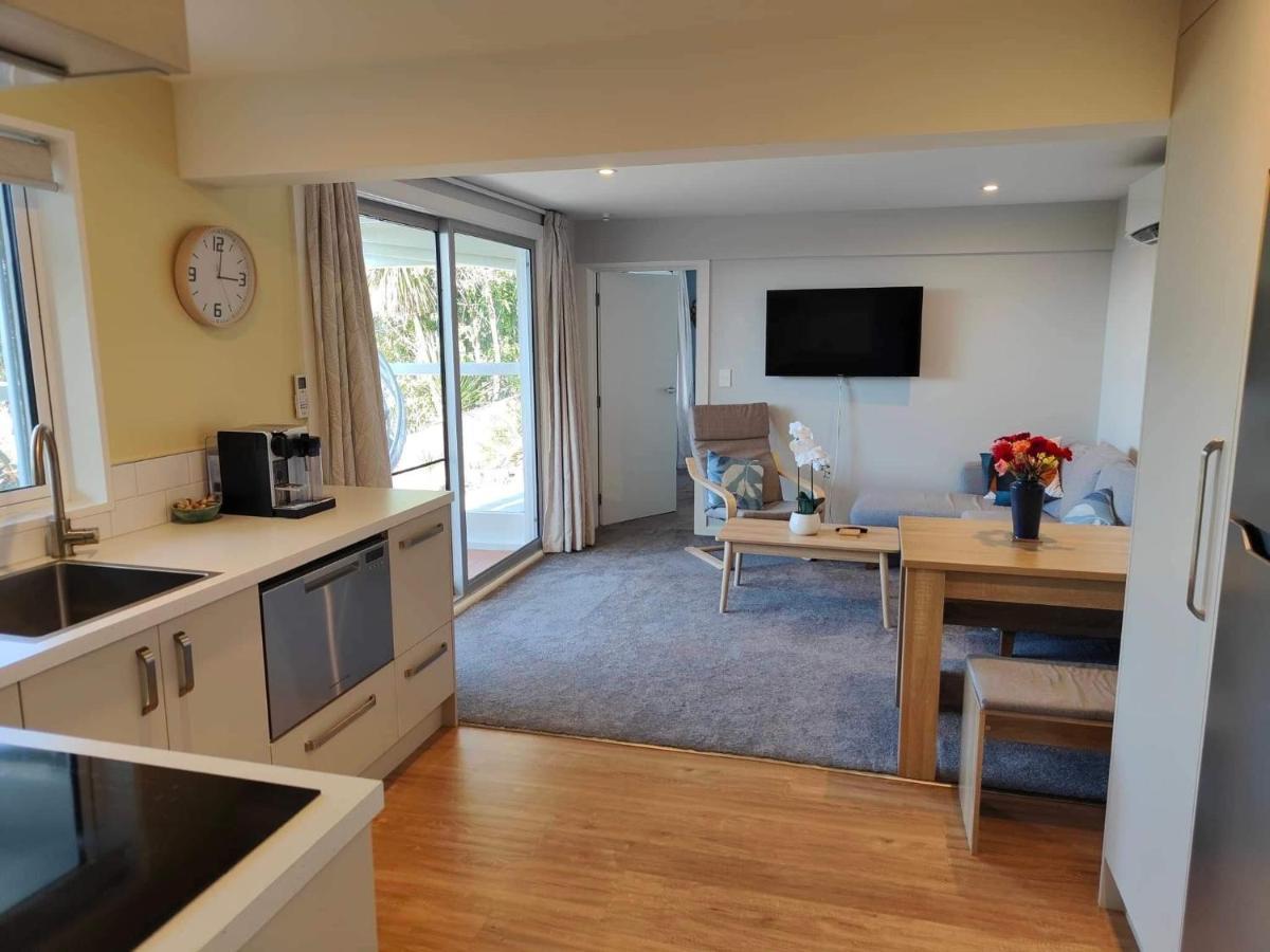 Fully Renovated Hillside Apartment Close To City Christchurch Exteriér fotografie