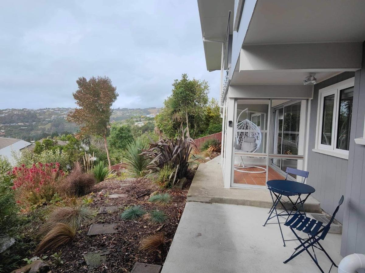 Fully Renovated Hillside Apartment Close To City Christchurch Exteriér fotografie